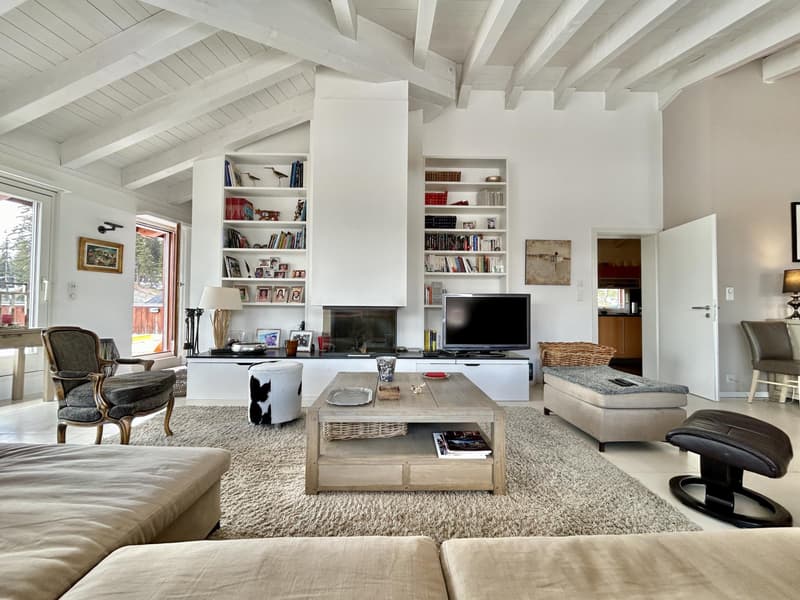 Rare : Elégant Attique-Duplex de standing au coeur de Crans-Montana (3)