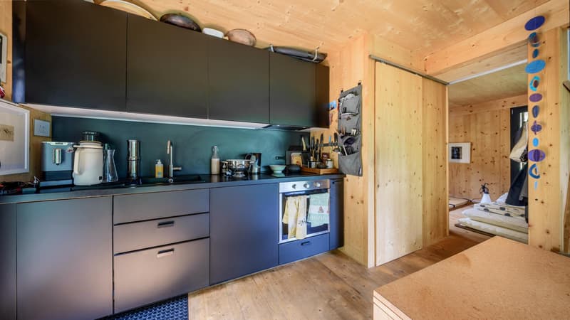 Deux maisons d'architecte dans un écrin naturel préservé à Ayent (11)