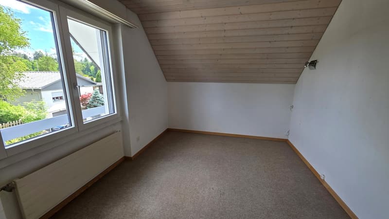 Die Lösung für Familien - 5.5-Zimmer-Einfamilienhaus mit Garten und viel Platz (14)