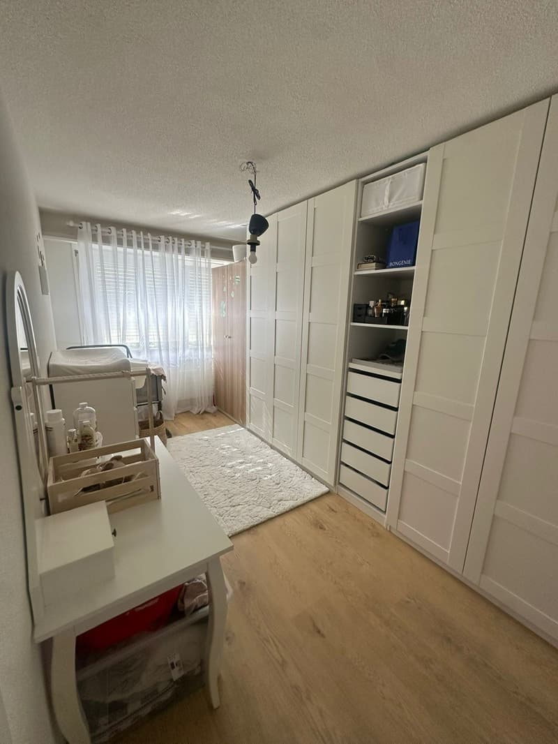 Grand appartement 3.5 pièces avec balcon 10m2, place de parc (7)