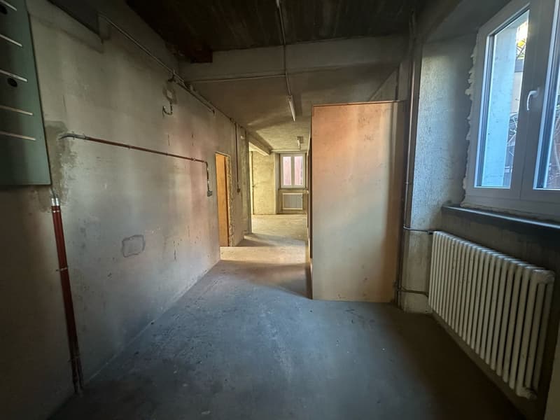 Local industriel / atelier à louer – Rue de la Ronde 25, La Chaux-de-Fonds (2)