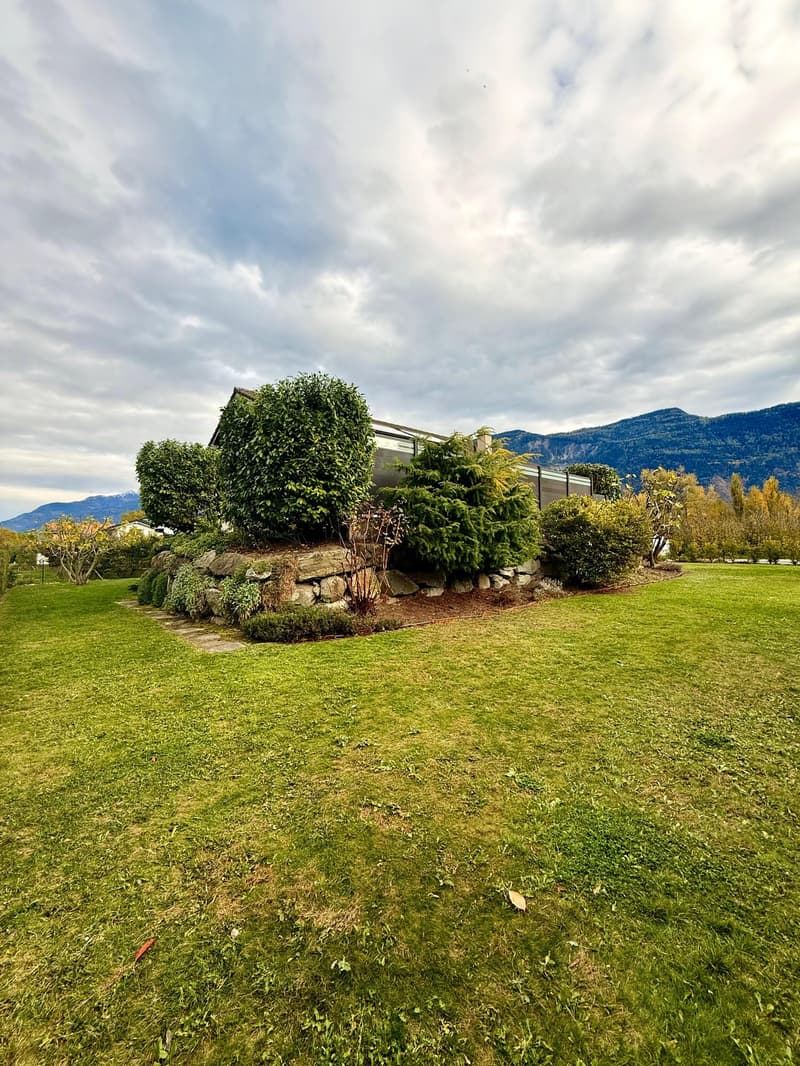 MAGNIFIQUE VILLA rénovée avec terrain à FULLY (4)