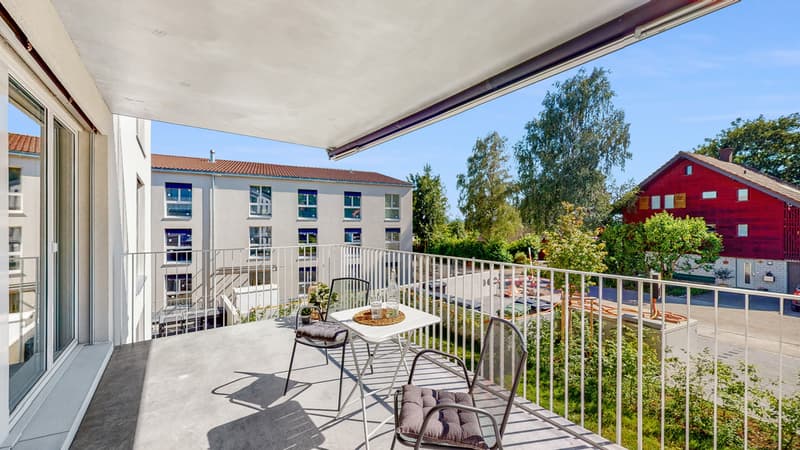 35-Zimmer-Wohnung-in-Meinisberg-Balkon-11.jpg