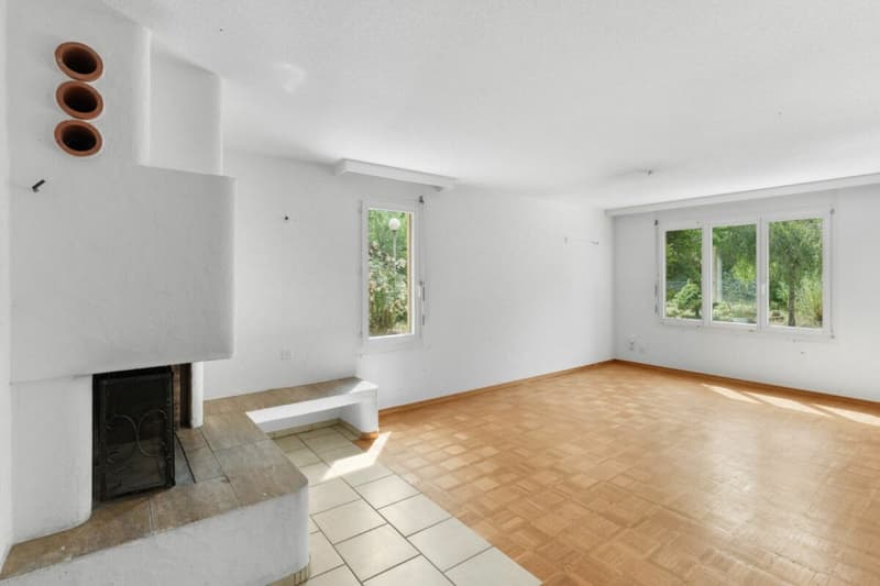 5.5-Zimmer-Familienhaus mit grossem Garten und Potential (3)