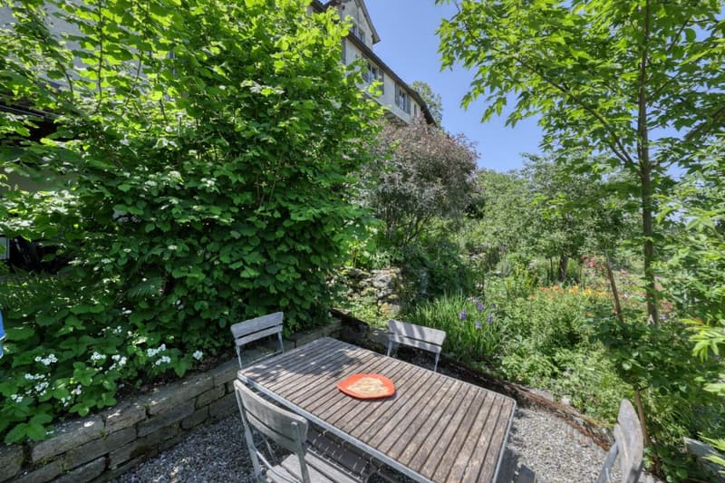 Renoviertes 7.5-Zimmer-Altstadthaus mit viel Platz für die Familie (11)