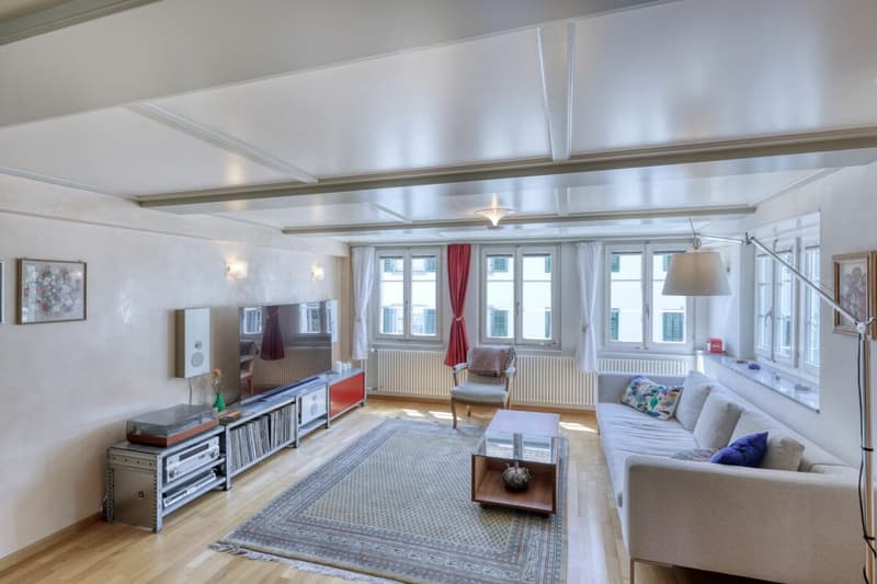Renoviertes 7.5-Zimmer-Altstadthaus mit viel Platz für die Familie (5)