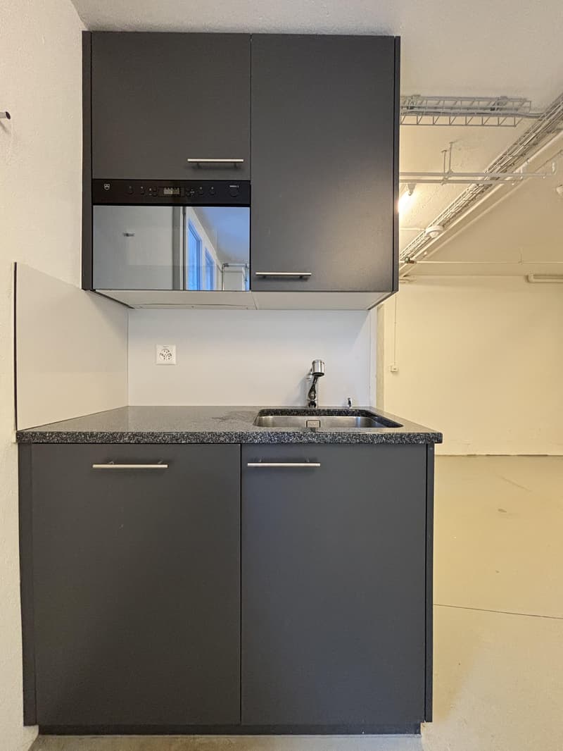 Spazio commerciale polivalente di 132 m² (4)