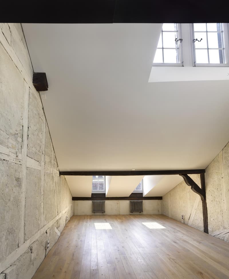 Elegant sanierte Wohnung mit viel Charme (5)