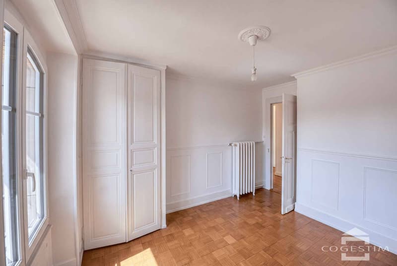 Appartement de caractère en combles avec vue exceptionnelle (3)
