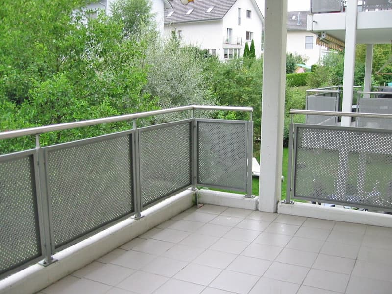 4.5-Zimmer-Wohnung mit Balkon und schöner Aussicht in Auw (11)