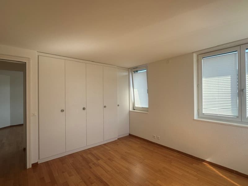 Attraktive 5.5-Zimmer-Attikawohnung an der Bahnhofstrasse in Baar (9)