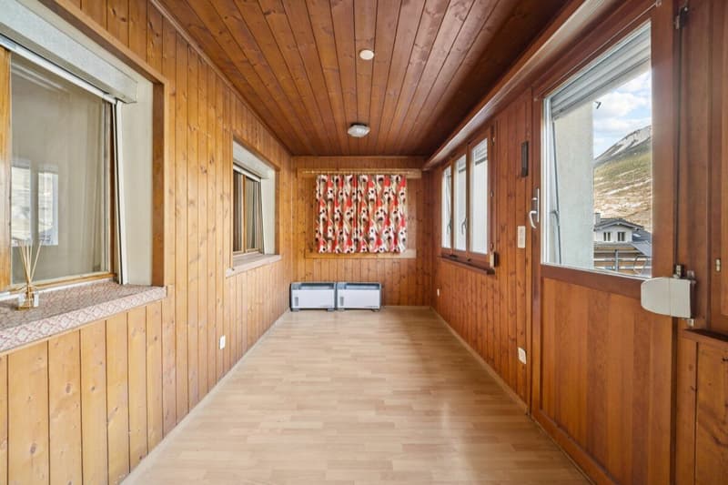 Casa a doppia famiglia con grande potenziale (di ampliamento) in una posizione soleggiata a Leuk (10)