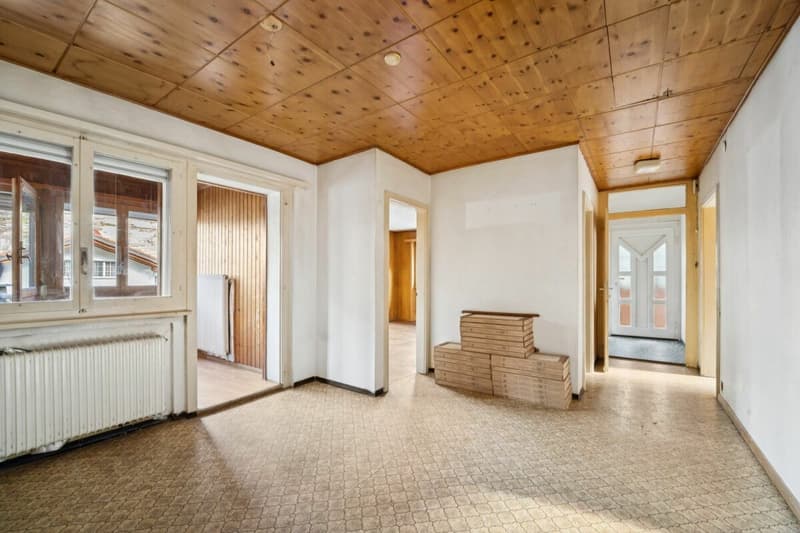 Casa a doppia famiglia con grande potenziale (di ampliamento) in una posizione soleggiata a Leuk (3)