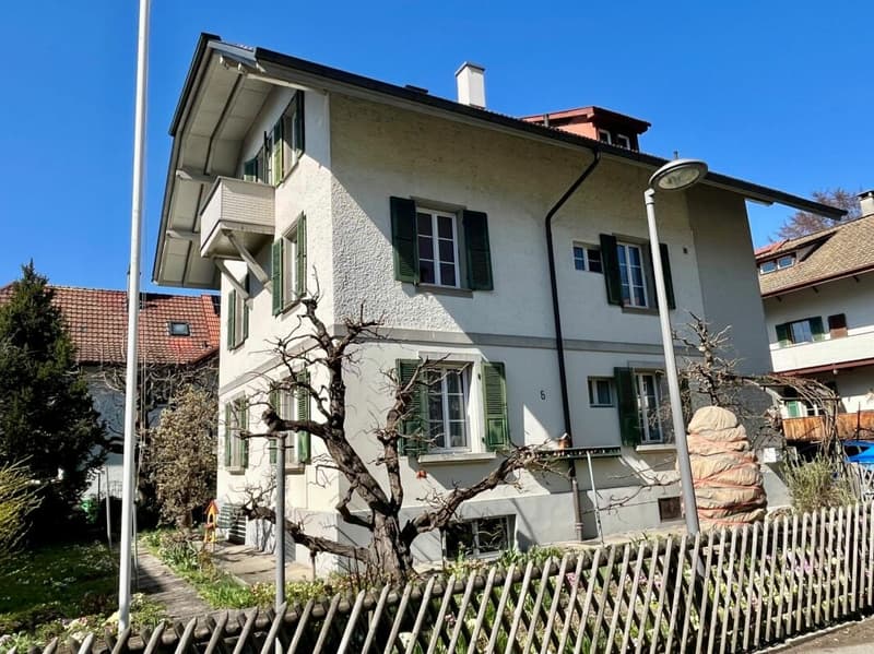 Historisches Mehrfamilienhaus mit drei Wohneinheiten in Burgdorf (11)