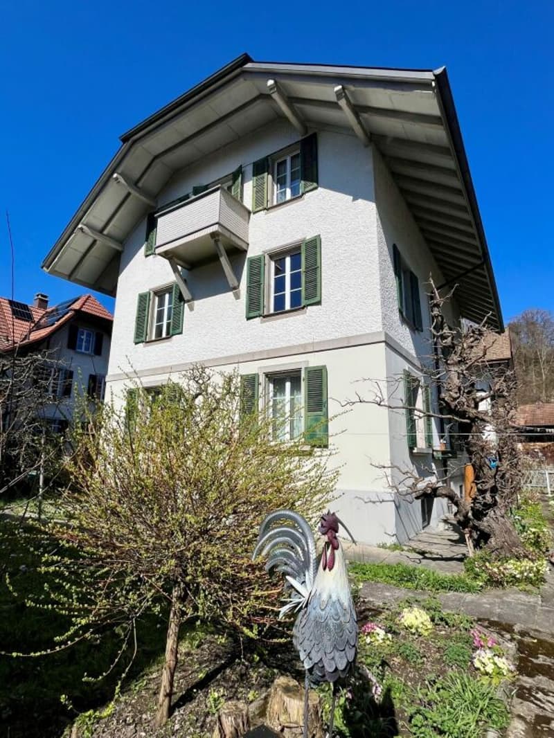 Historisches Mehrfamilienhaus mit drei Wohneinheiten in Burgdorf (4)