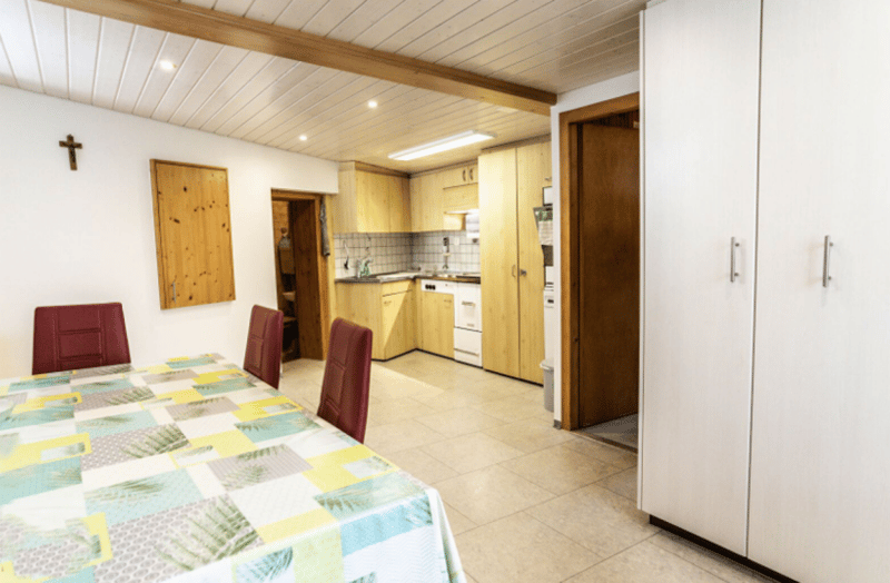 Charmant appartement 2,5 pièces avec possibilités d'utilisation polyvalentes à Guttet-Feschel VS (6)