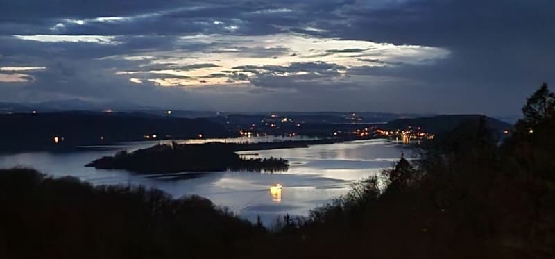 6,5-Zimmer-(Ferien)-Wohnung mit Seeblick - Ihre Oase am Bielersee! (18)