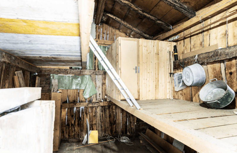 In Guttet-Feschel zu verkaufen Scheune mit Stall - Möglichkeit zum Ausbau vorhanden (9)