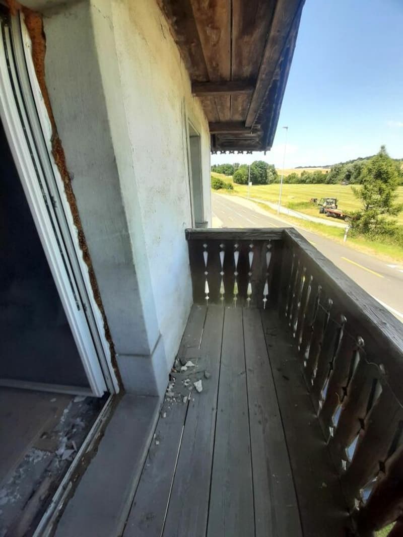 Bauernhaus in St. Ursen FR auf riesiger Parzelle von 5'152 m2 (8)