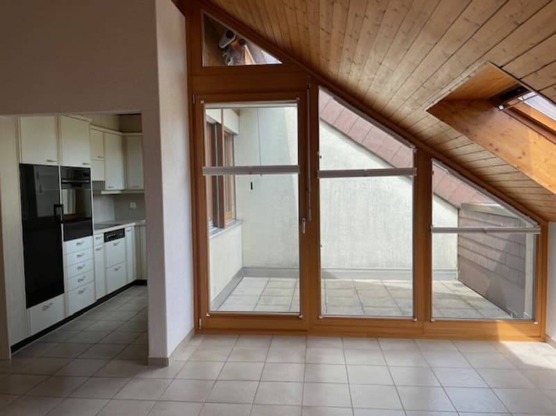 Küche und Balkon