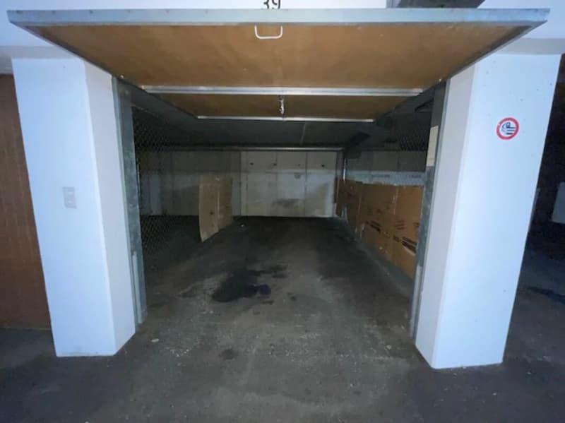 Garagenbox Einstellhalle