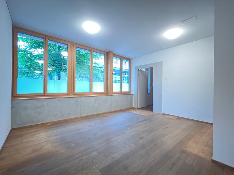 Praxis-/Therapieräume ideal für medizinische Behandlungen (9)