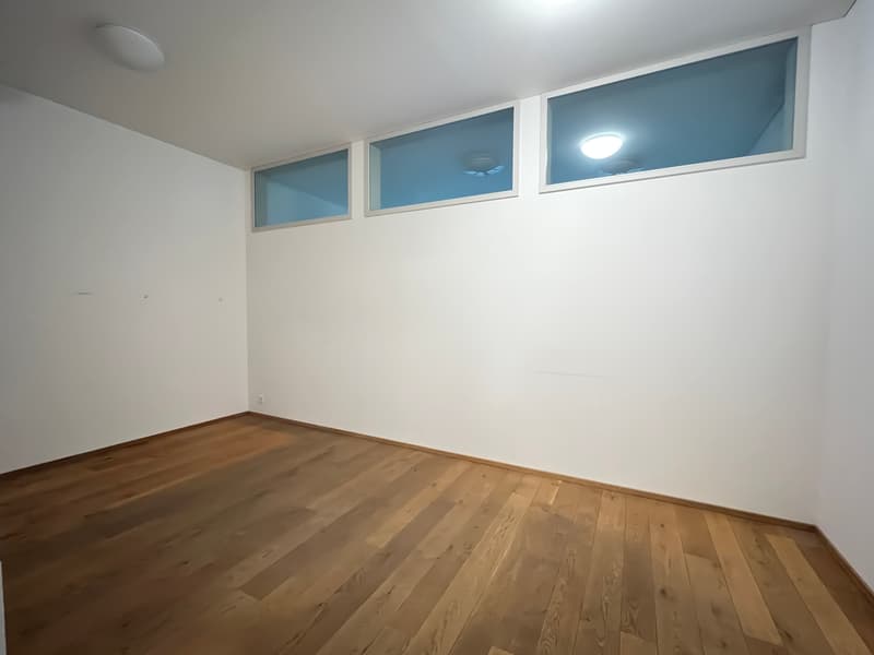 Praxis-/Therapieräume ideal für medizinische Behandlungen (8)