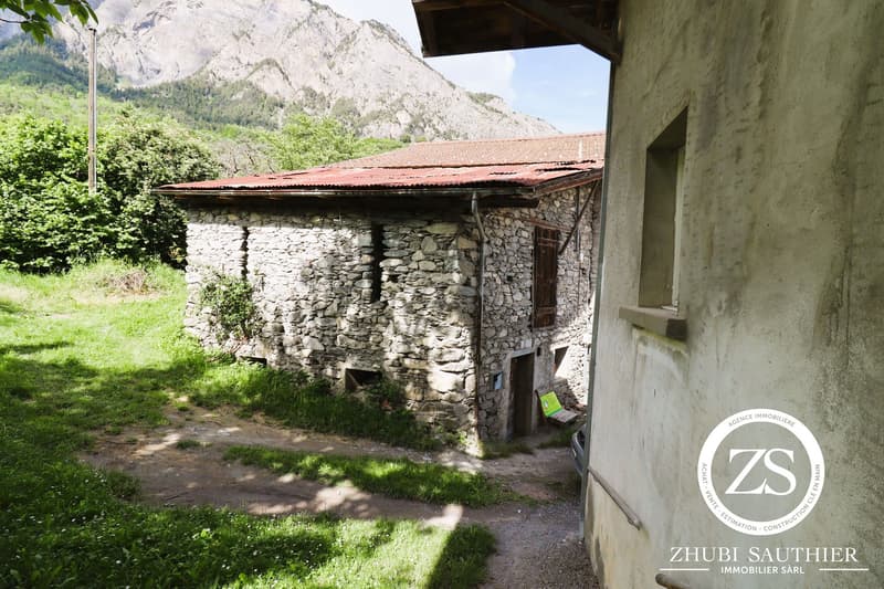 Maison individuelle de caractère à Chamoson – 6.5 pièces avec vue et grand terrain (10)