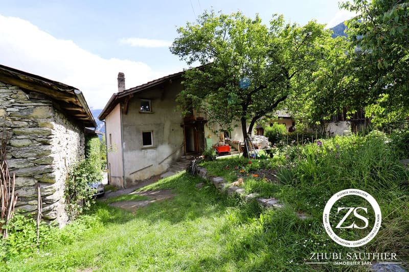 Maison individuelle de caractère à Chamoson – 6.5 pièces avec vue et grand terrain (15)