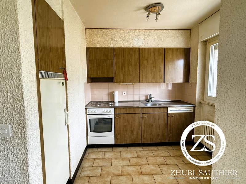Appartement 3.5p à rénover au centre de Conthey (6)