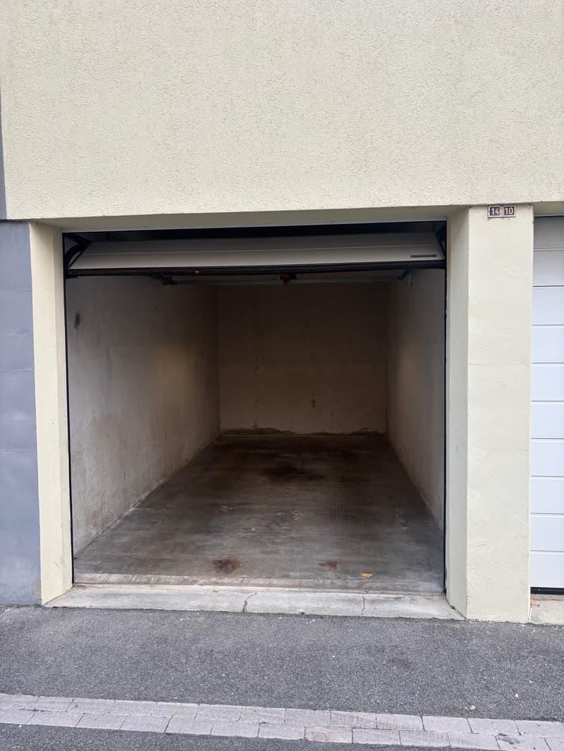 Garage box proche de Vidy (Lausanne) (2)