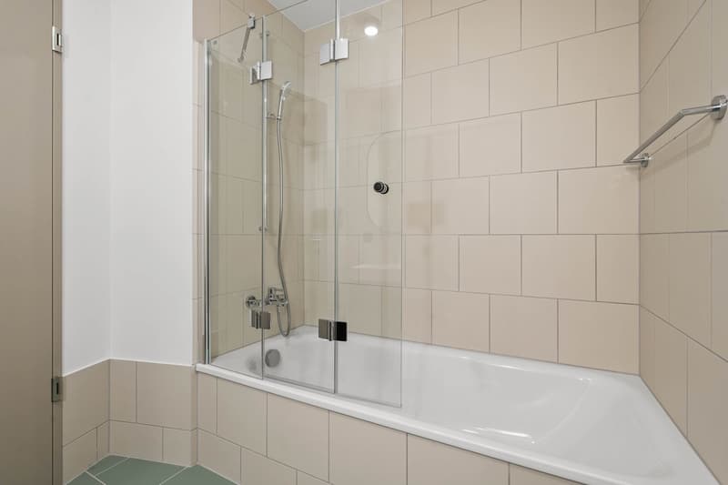 Moderne 4.5-Zimmer-Neubauwohnung im 6. OG mit Balkon und herrlicher Aussicht in Kloten (Whg. 6.1) (16)