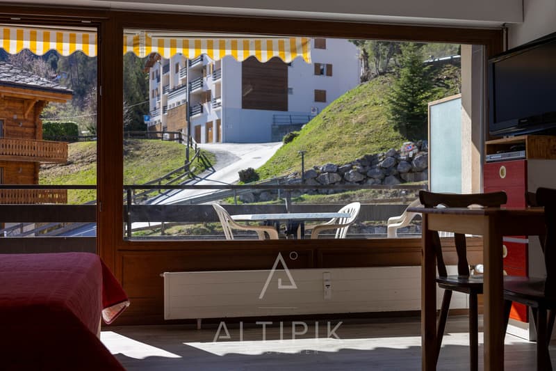 Studio ski-in/ski out avec grand balcon très ensoleillé (8)