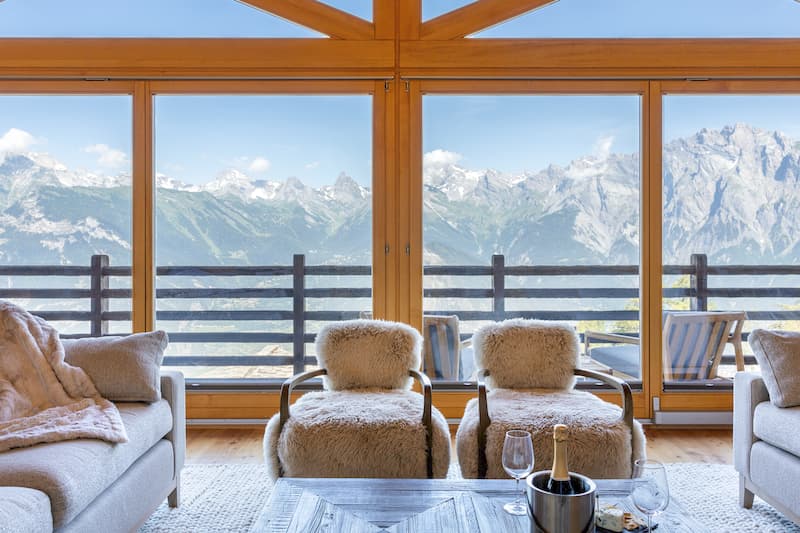 Chalet d'exception avec vue panoramique et ascenseur privatif (7)