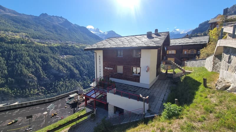 Hotel-Restaurant mit 6 Zimmern & 5.5-Zi-Wohnung – sonnige Aussichtslage 20 Min. von Visp (3)