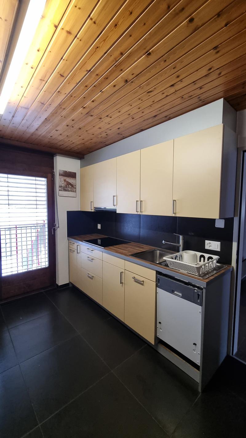 Ampia casa unifamiliare di 13 locali con 540 m2 di superficie utile con grande potenziale (21)