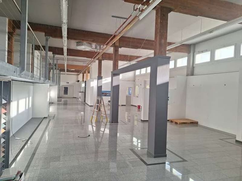 1'700 m2 Verkaufs- Büro- und Lagerflächen an top Lage direkt beim Bahnhof und nahe SCHOPPING-MEILE (2)