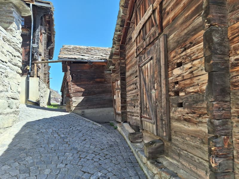 Multifunktionale Liegenschaft mit 540 m2 Nutzfläche, 40 Min von Zermatt (40)