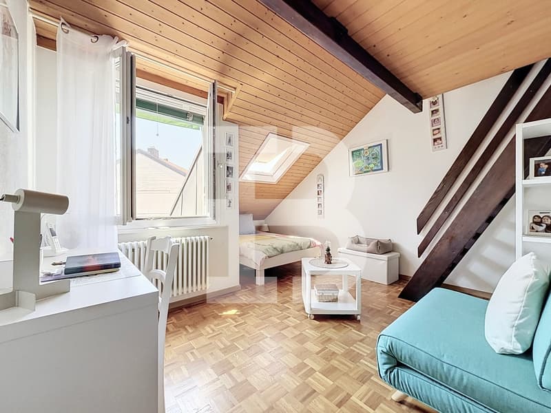 Charmant duplex en attique avec deux chambres (7)