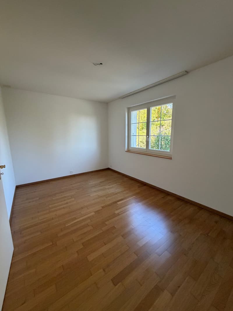 Charmante maison individuelle de 4.5 pièces à Onnens FR (10)