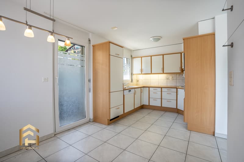 Appartement spacieux de 5,5 pièces avec possibilité d'agrandir l'espace mansardé (3)