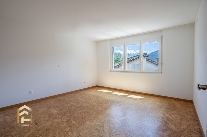 Appartement spacieux de 5,5 pièces avec possibilité d'agrandir l'espace mansardé (6)