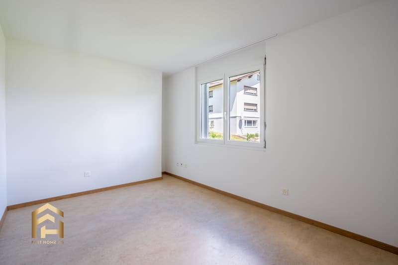 Appartement spacieux de 5,5 pièces avec possibilité d'agrandir l'espace mansardé (5)