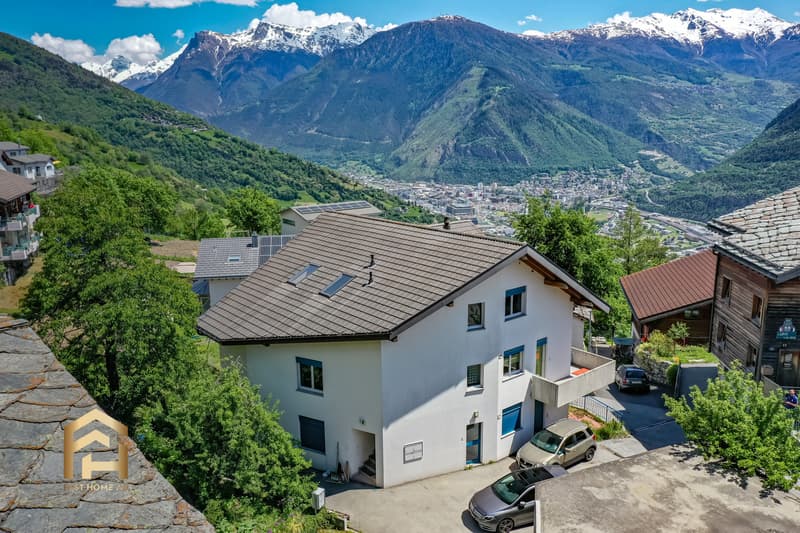 Appartement spacieux de 5,5 pièces avec possibilité d'agrandir l'espace mansardé (10)