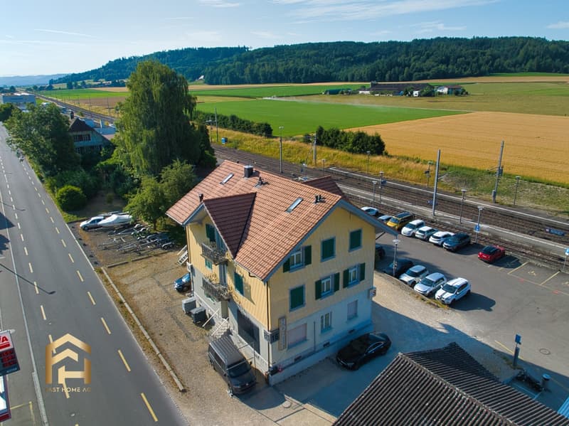 Hôtel thématique rénové polyvalent avec infrastructure d'expérience (2)