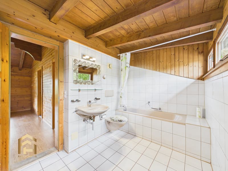 Wohnung OG - Badezimmer