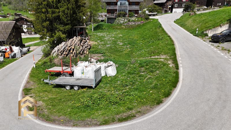Attraktives Bauland in der Dorfzone im beschaulichen Fieschertal (3)
