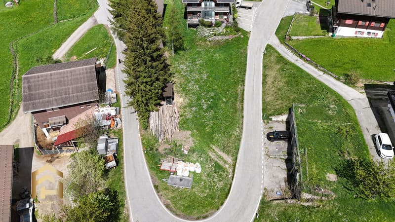 Attraktives Bauland in der Dorfzone im beschaulichen Fieschertal (1)