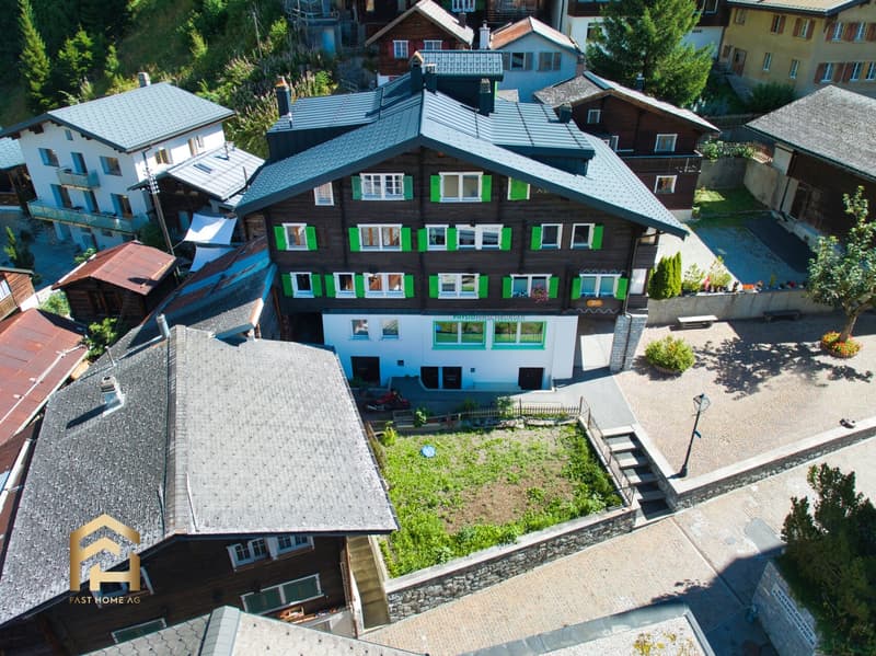 Zwei Wohnungen. Unzählige Möglichkeiten. Leukerbad wartet. (1)