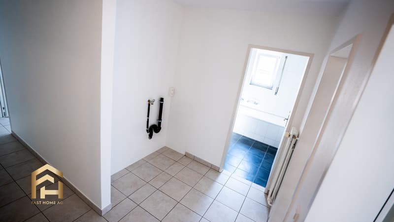 Attraktive 3.5 Zimmer Stadtwohnung mit Balkon und viel Platz (9)